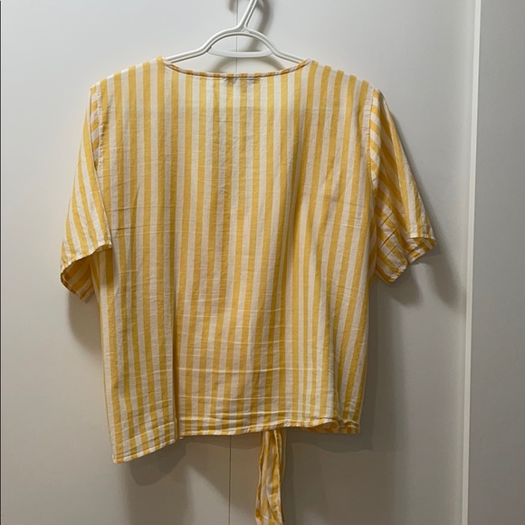 Madewell Agency Tie-Front in Pompano Stripe - Picture 3 of 7